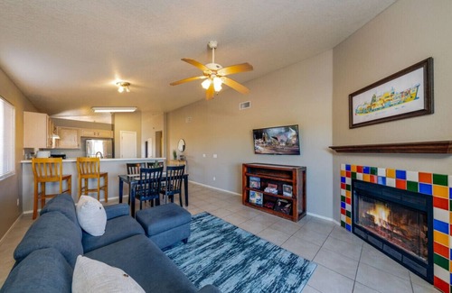 Tucson House | Pet-Friendly 3BR Getaway with Garage and Fenced Yard