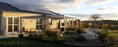 Calare House | Indulge in Silverdown King Rooms with Breakfast Included