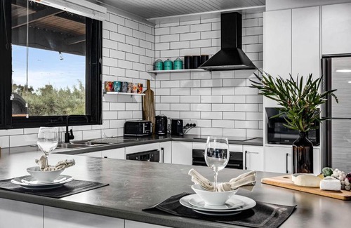 Carrickalinga House | Pet-Friendly Retreat at Silvers Anchor - 10/10 Guest Rating