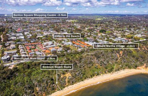 Mount Martha Apartment | Oceanfront Silversands Beach Cottage with Gorgeous Views