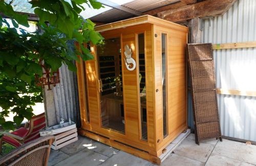 Metricup Cabin | Explore Silversprings Cottages with Hot Tub & Pet-Friendly Stay