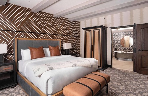 Enterprise Resort | Newly Renovated Silverton Casino Lodge with Pool & Spa
