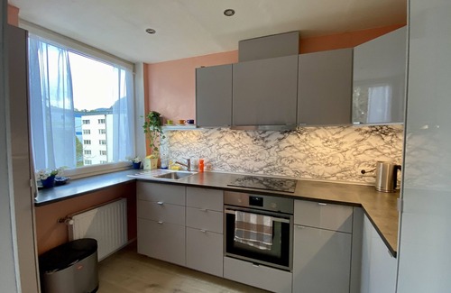 Parsch Apartment | Family Retreat: Last-Minute Stay in Salzburg