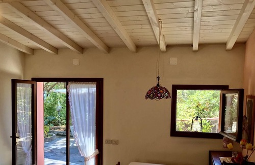 Madonna delle Grazie Villa | Silvia B: Family-Friendly Stay with Kitchen & Breakfast