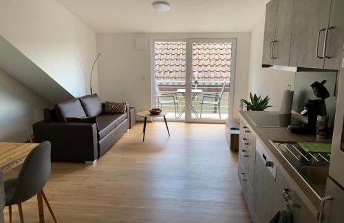 Ueberlingen Apartment | Oceanfront Retreat at Silvias Ferienwohnung – Rated 9/10