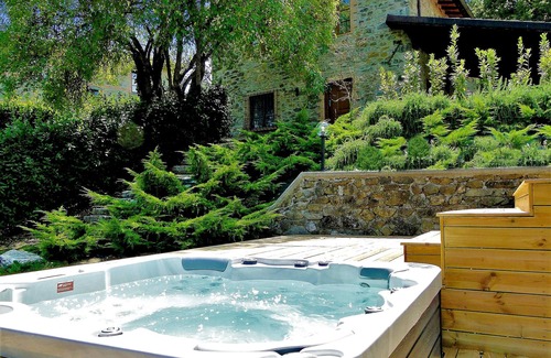 Camporgiano House | Discover Villa Silvio: Private Pool & Hot Tub Retreat