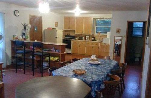 Georgina Cottage | Top-Rated Simcoe Georgina Family Cottage with Lake View