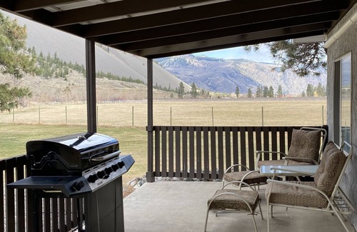 Okanagan-Similkameen Cottage | Exceptional Similkameen River Cottage with Family-Friendly Amenities