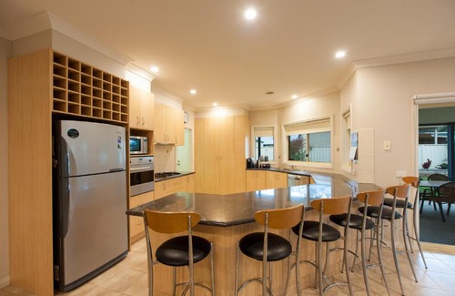 Moama House | Family-Friendly Simms Retreat - Guest Rated 10/10
