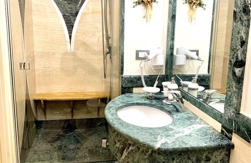 Tuscolano House | Discover Simon's Guest House Rome: Top-Rated & Family-Friendly