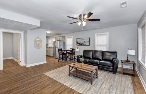 Huntsville House | Simple, 2-Bedroom Home Near Lowe Mill