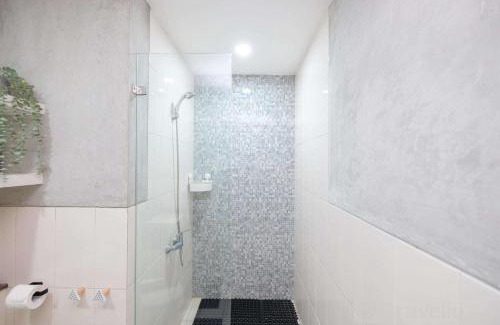 Mampang Prapatan Apartment | Comfort Studio Apartment at Nine Residence for Your Stay