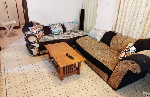 Nairobi House | Cozy Ocean View Retreat: Pet Friendly & Family Welcoming