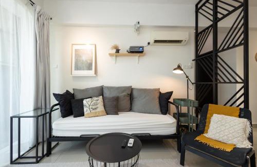 Taman Jubilee Apartment | Simple Bali l Projector l Netflix l 2 parking