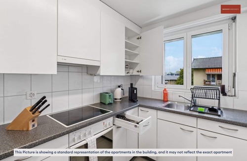 Center Apartment | Simple & Convenient 2BR in Zürich City