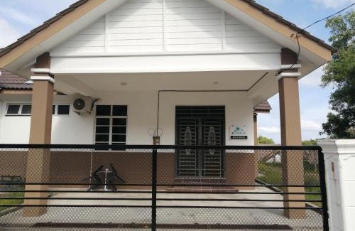 Kampung Gok Kapur House | Family-Friendly Escape at Simple Home by Aimie - 9/10 Rated