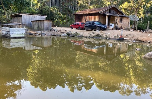 Armazem House | Relaxing Nature Retreat: Pet-Friendly Getaway for Families