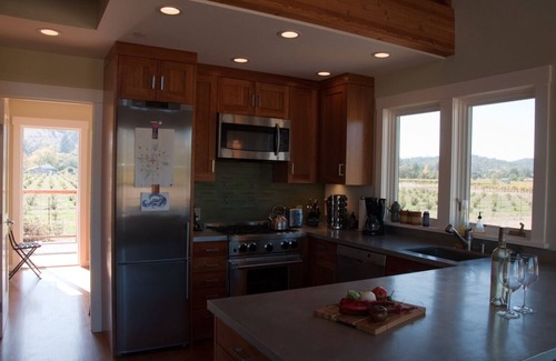 Geyserville Cottage | Tranquil Wine Country Retreat with Pool in Alexander Valley