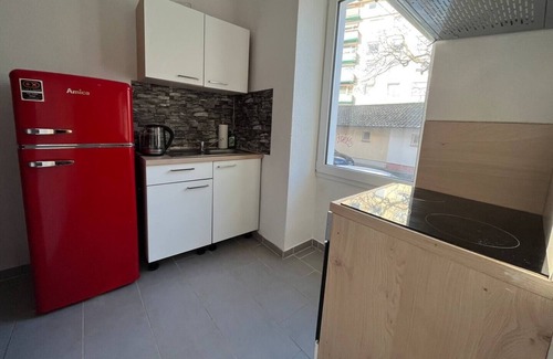 Innenstadt-West Apartment | Modern Suite at Simplex Apartments am Euro with Kitchen & Breakfast