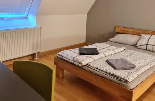 Karlsruhe City Centre Apartment | Stylish Simplex Apartments at Ludwigsplatz with Great Amenities