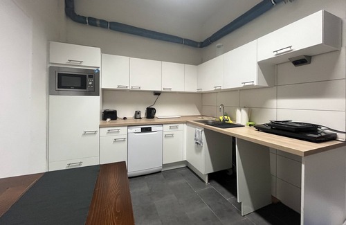 Karlsruhe City Centre Apartment | Simplex Apartments am Ettlinger Tor | Family-Friendly Retreat