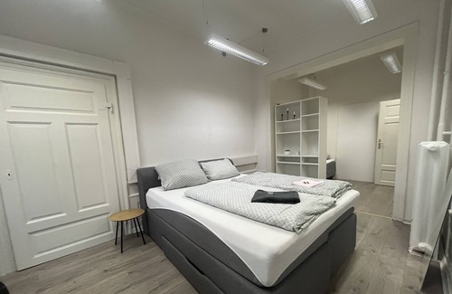 Karlsruhe City Centre Apartment | Simplex Apartments am Ettlinger Tor | Family-Friendly Retreat