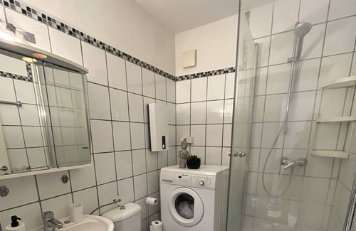 Karlsruhe City Centre Apartment | Cozy Simplex Apartments am Marktplatz with Great Amenities