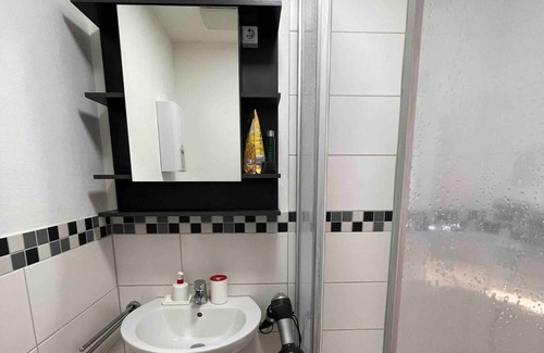 Karlsruhe City Centre Apartment | Comfortable Stay at Simplex Apartments - Family & Pet Friendly