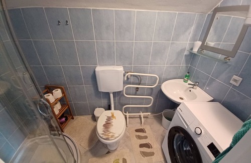 Ljubljana City Centre Apartment | Prime Simpli Studio: City Centre Escape Near the Castle