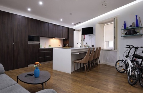 Figueira da Foz Apartment | Tranquil One-Bedroom Apartment with Spa & Breakfast