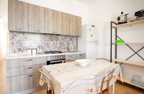 Scoglitti Villa | Cozy Villa in Scoglitti Steps from the Beach with Breakfast