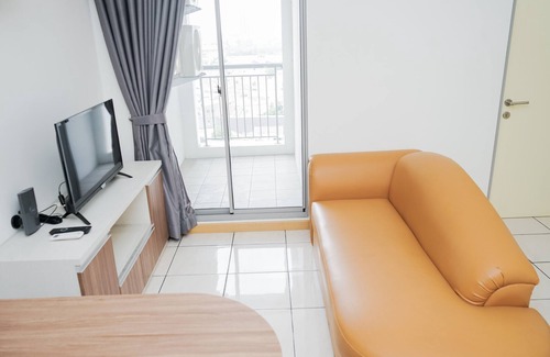 Tangerang Apartment | Cozy 3BR Apartment with Breakfast at M-Town Residence