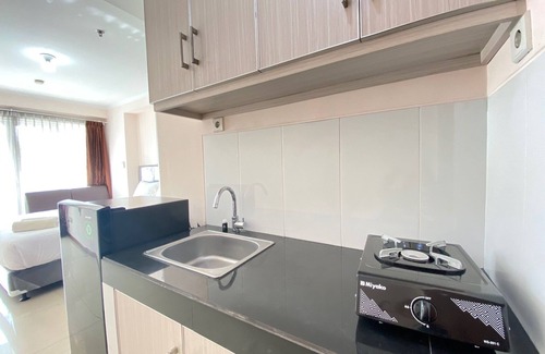 Cimahi Apartment | Bright Studio Room with Pool at Gateway Pasteur Apartment