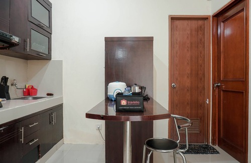 Chinatown Apartment | Budget-Friendly 2BR Gajah Mada Mediterania Apartment with Pool