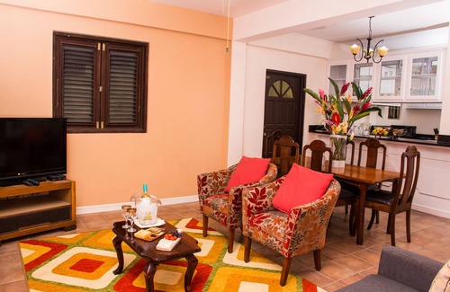 Marisule Apartment | Heavenly Two-Bedroom Apartment with Huge Pool & Spa