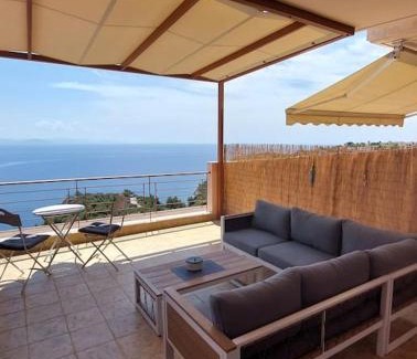 Mavrovouni Apartment | Inviting Meraki Gytheian Apt with Breathtaking Sea Views