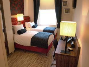 West Kensington Hotel | Comfortable Rooms & Suites for Family-Friendly Stays