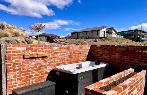 Lake Tekapo Apartment | Impressive Studio 1 - Guest Rated 9.5/10 at Four Stars