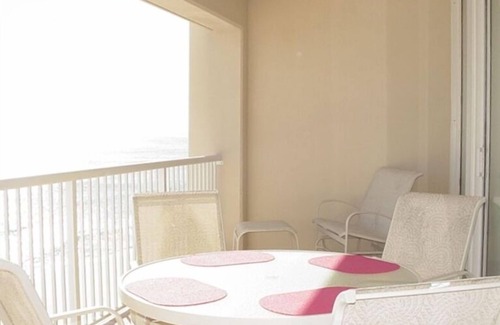Navarre Beach Condo | Unforgettable Getaway: Book Your Ocean View Escape Now!