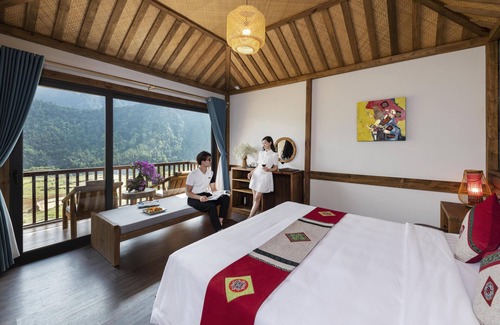 Sa Pa Hotel | Eco-Friendly Stay at SIN CHAI ECOLODGE SAPA with Pool