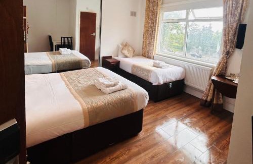 Brent House | Family-Friendly Retreat at Sinai Hotel for Memorable Stays