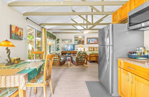 Lanikai Apartment | Ideal Lanikai Garden Studio: Steps to the Beach & Ocean View