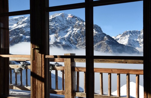 Villard-Reculas Ski Chalet | Experience Relaxation at Chalet Grand Standing with Sauna