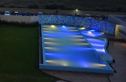 Bardhaman Hotel | Discover Sinclairs Burdwan: Poolside Fun & Family-Friendly Stays