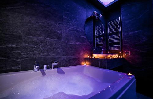 Slavija Apartment | Unforgettable Stay at Sinergija - 4-Star with Hot Tub