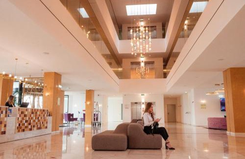 Sines Hotel | Elegant Sines Sea View Hotel with Spa & Family-Friendly Amenities