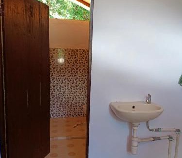 Salemang Hotel | Family-Friendly Stay at Sing Key Beach with Breakfast Included