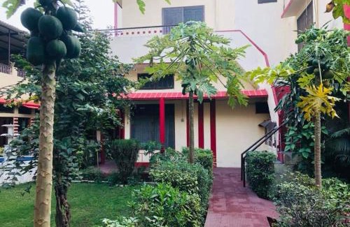 Varanasi House | Charming Singh Guest House with Oceanfront Views & Spa