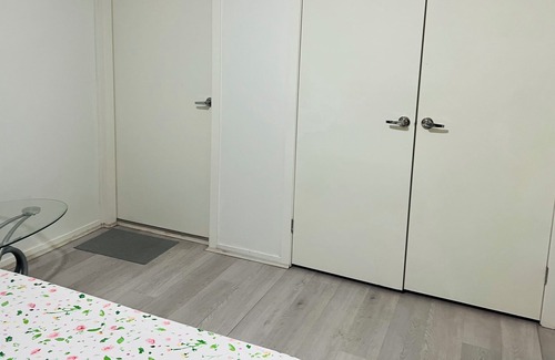 Macquarie Links House | Single Bedroom With Attached Private Bathroom at Macquarie Links