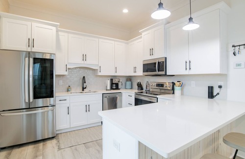 Orange Beach Cottage | Beachfront Cottage with Private Access and Top Amenities